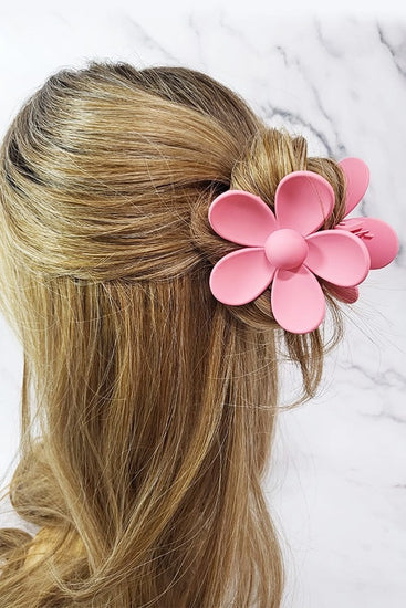 Matte Daisy Flower Shape Hair Claw Clip